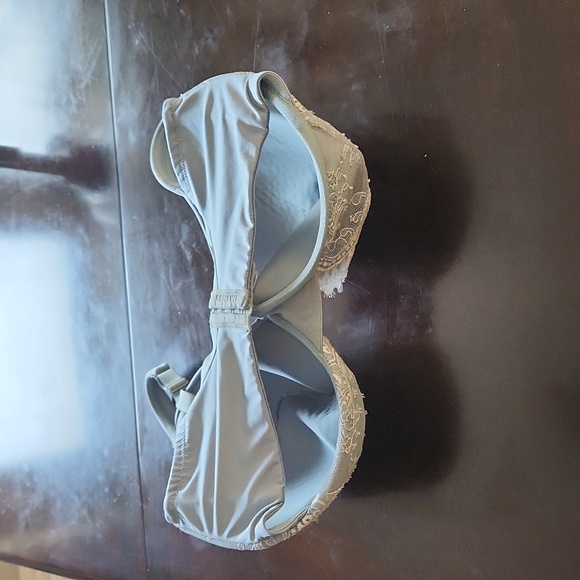 Cacique Bra Size 38H - Picture 2 of 6